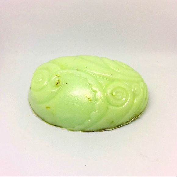 Lemon 🍋 Verbena Soap 🧼 - Picture 2 of 3
